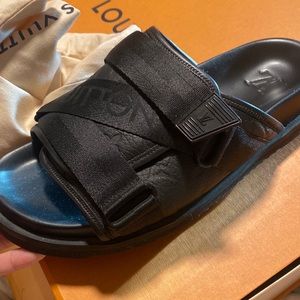 Louis Vuitton Honolulu Slides size 7 Men